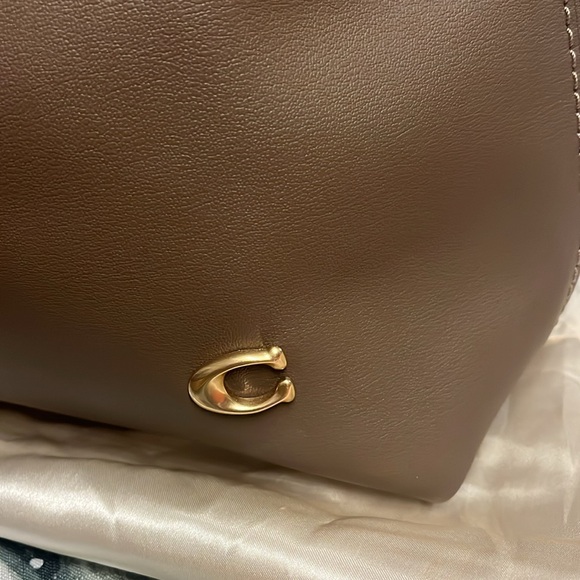 Coach North Tote - Picture 2 of 10